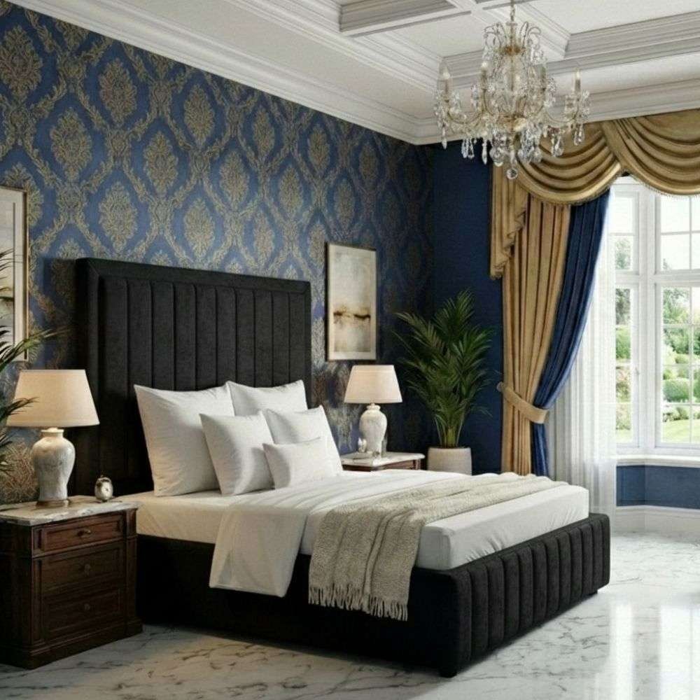 Plush Velvet Black